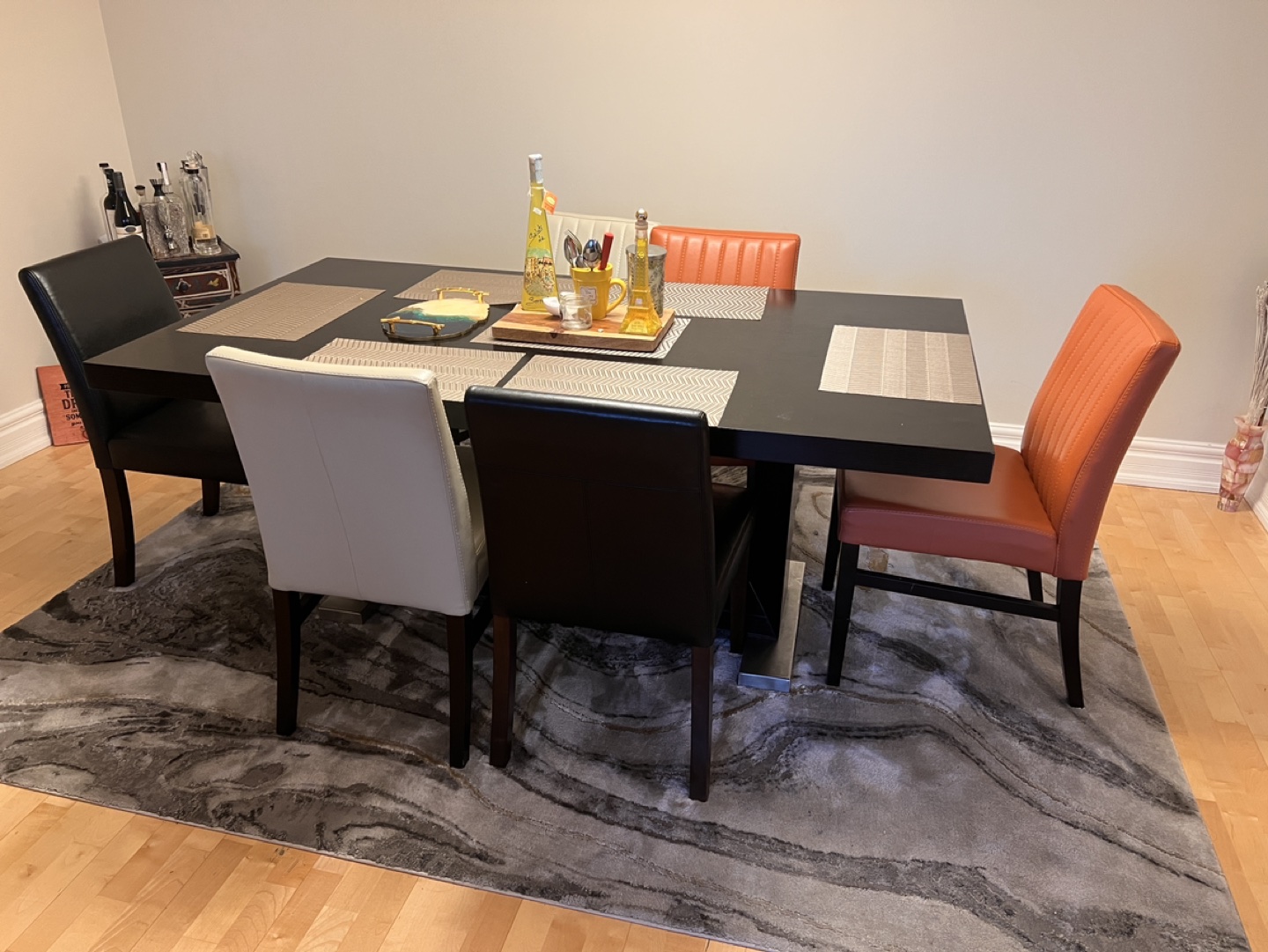Designer Dining table & set of 6 chairs