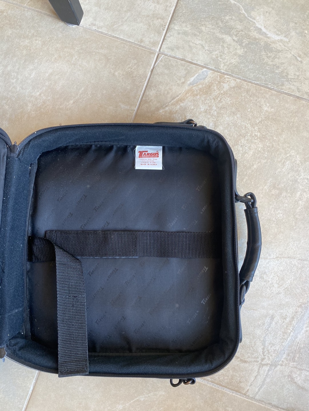 Targus Laptop Briefcase image indicator(5)