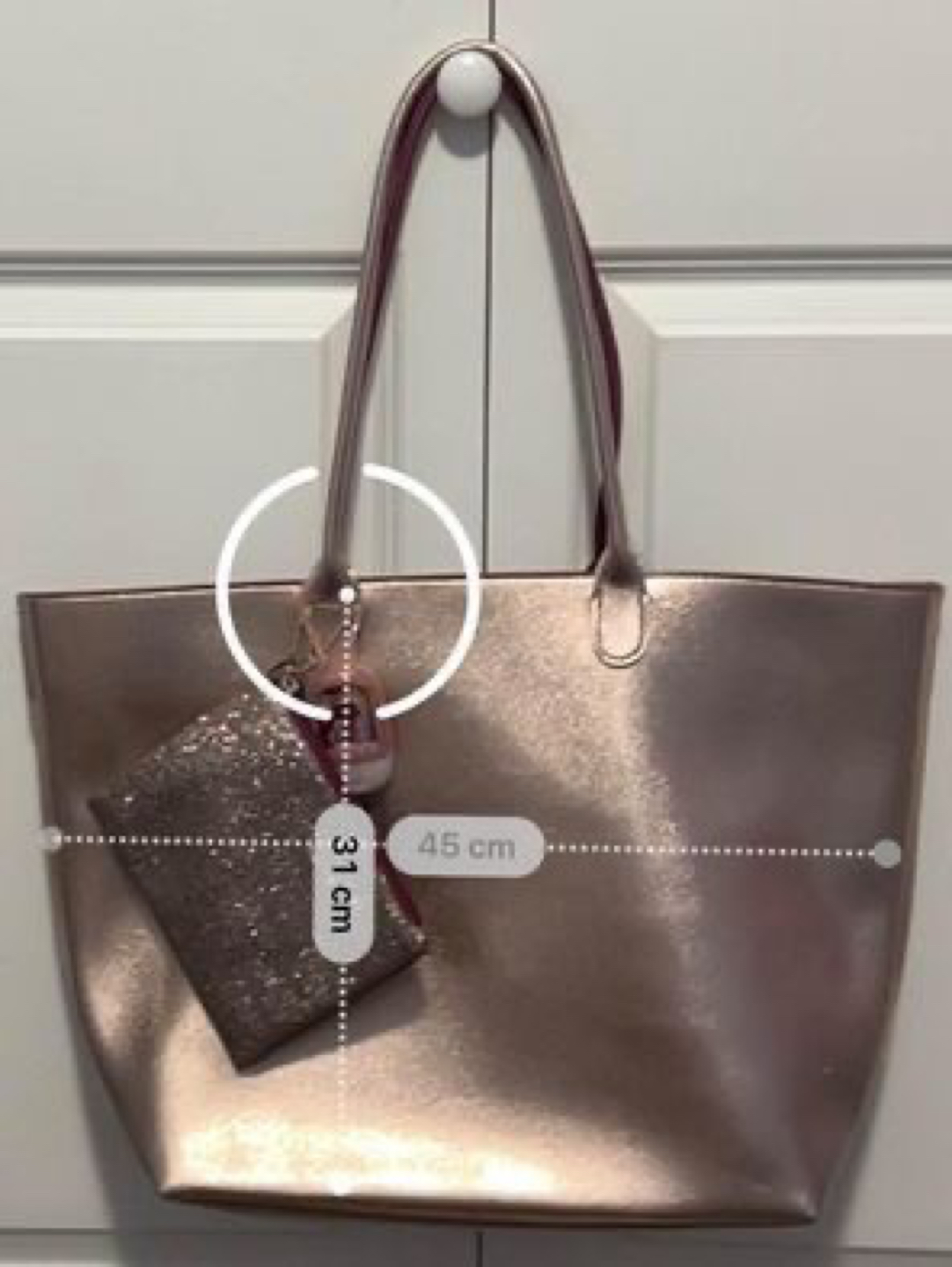 Bath & Body Works VIP Tote Bag Glitter with Pouch. - photo 2