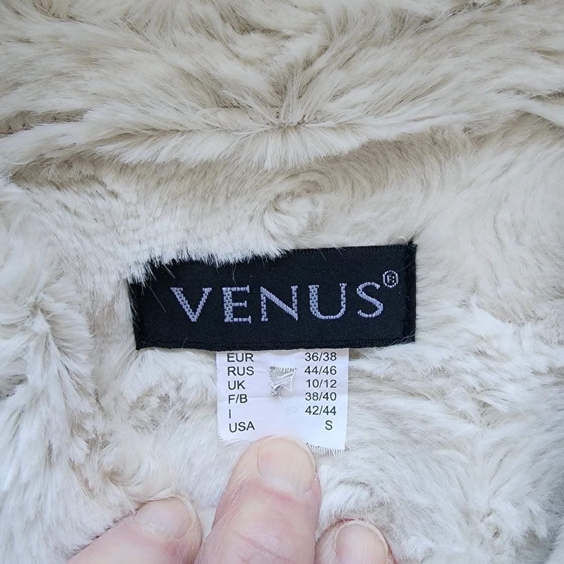 FAUX FUR AND SUEDE KNIT SWEATER JACKET ~ SIZE S image indicator(6)