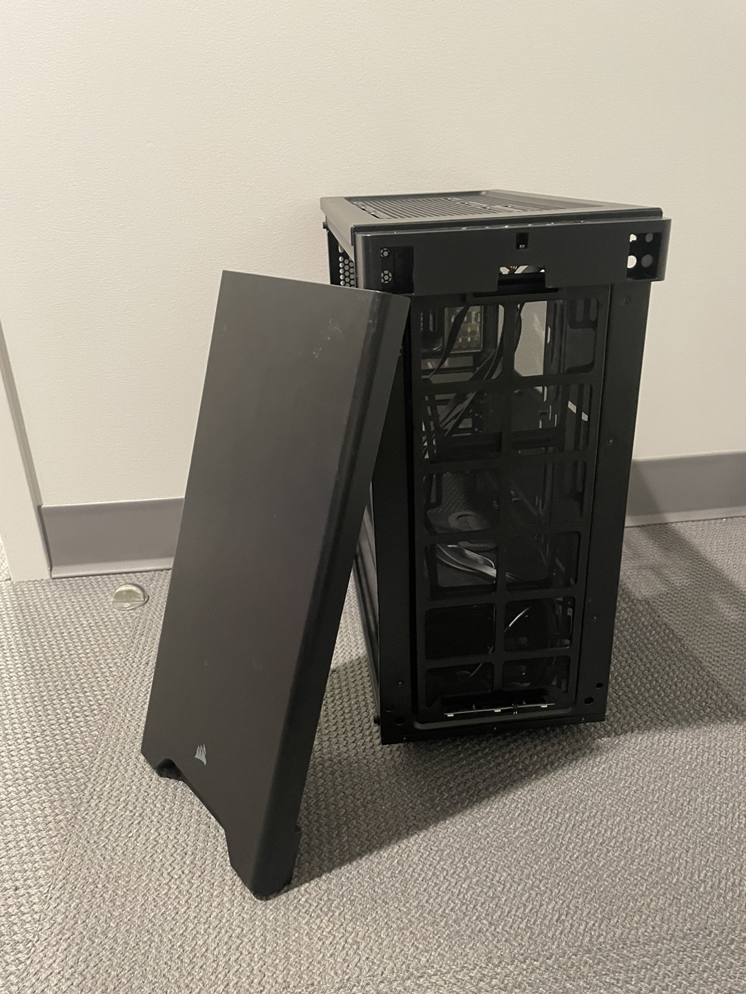 Corsair 275R Computer Case for parts #freecycle thumbnail