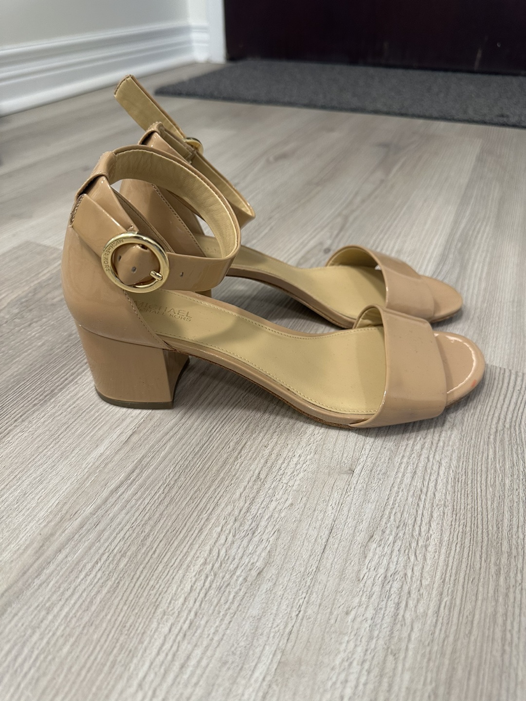 Michael Kors Block Heels / Sandals (Size 8) thumbnail
