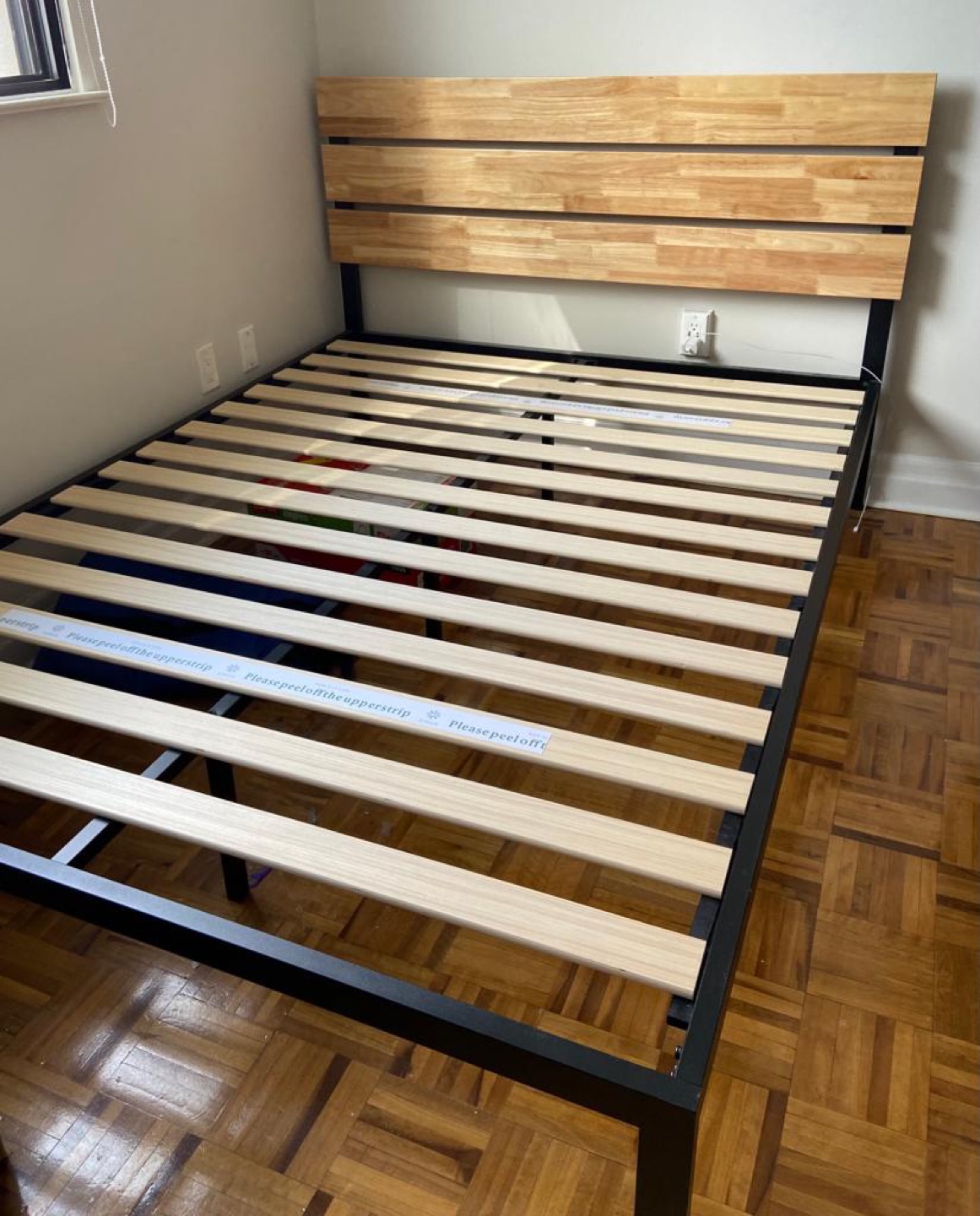 MOVING OUT SALE!! Queen Wooden platform bed and new mattress - photo 3