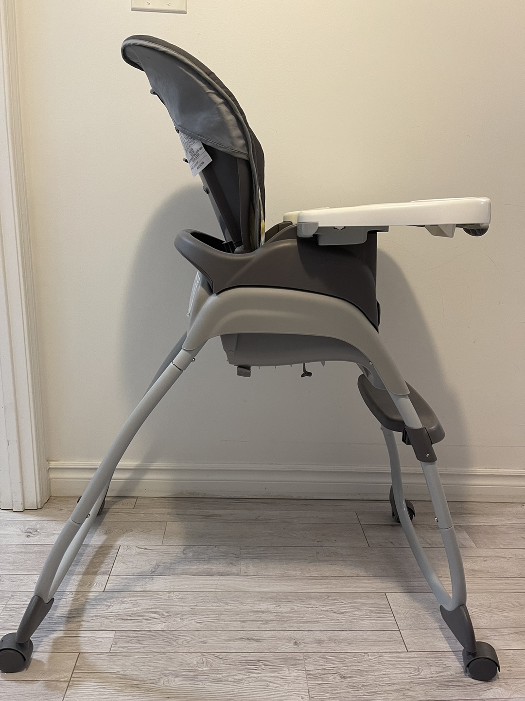 Baby toddler 3-in-1 High Chair $45 - photo 3