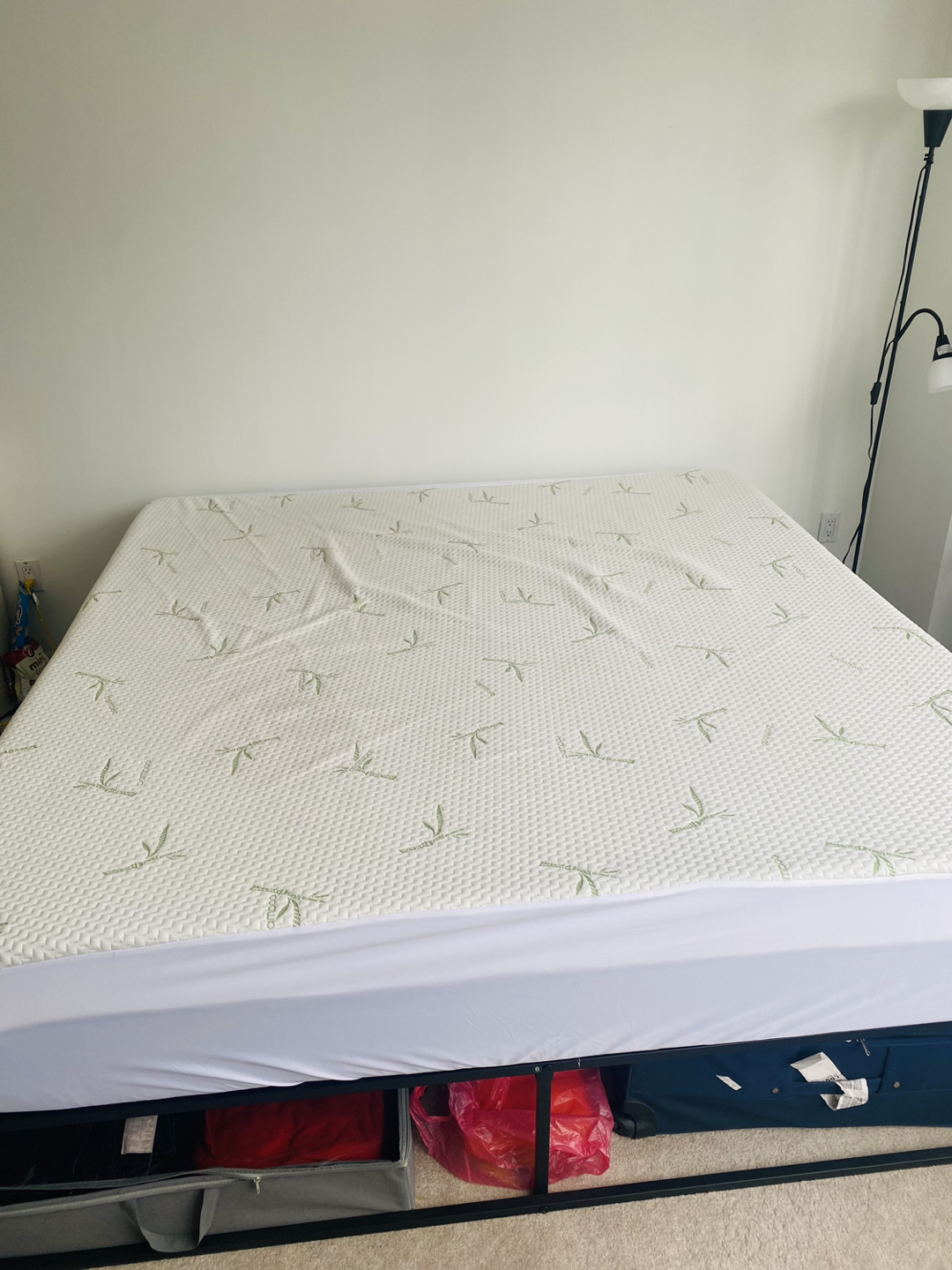 King Size Mattress + Mattress Protector image indicator(2)