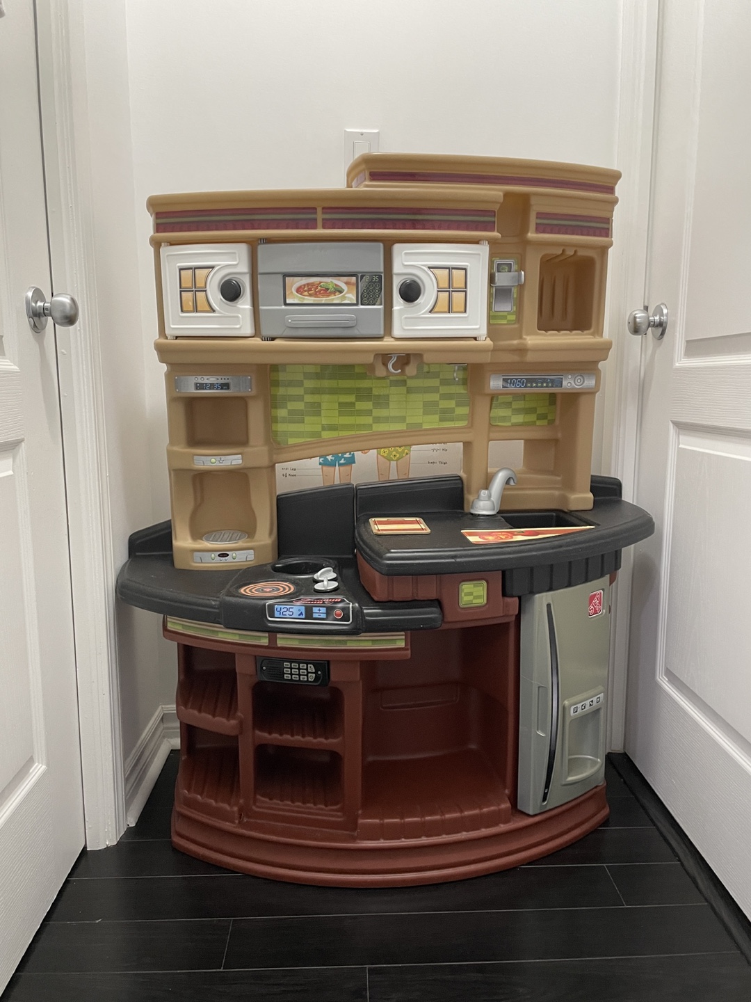 Step2 kitchen toy