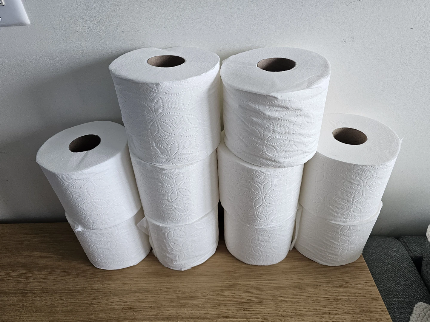Toilet paper 10 pieces thumbnail