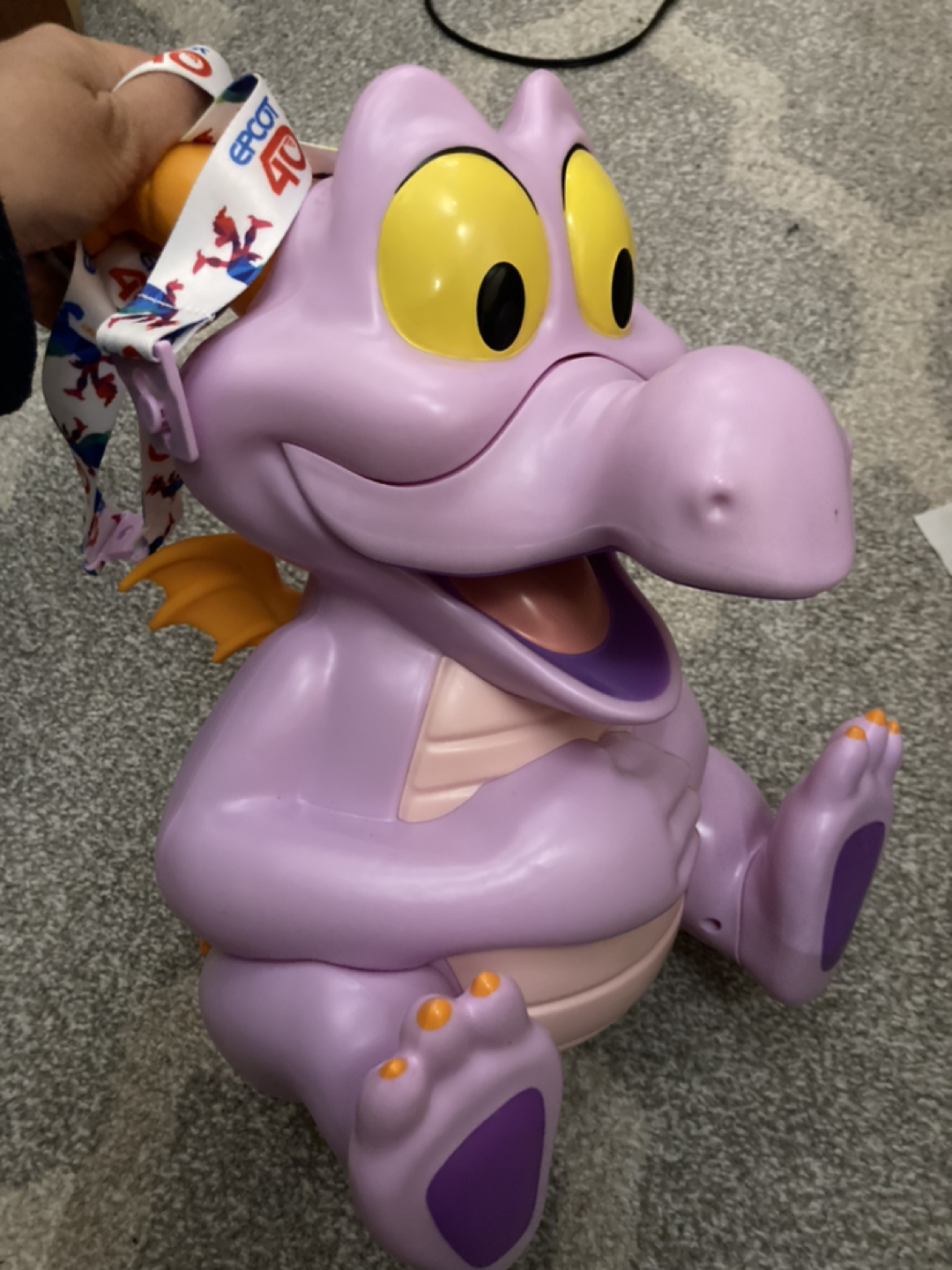 🏀 limited edition Disney world Figment Popcorn Bucket image indicator(2)