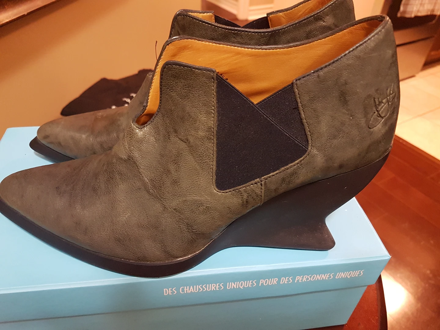 Fluevog Ishshoes quiver slip on wedge image indicator(2)