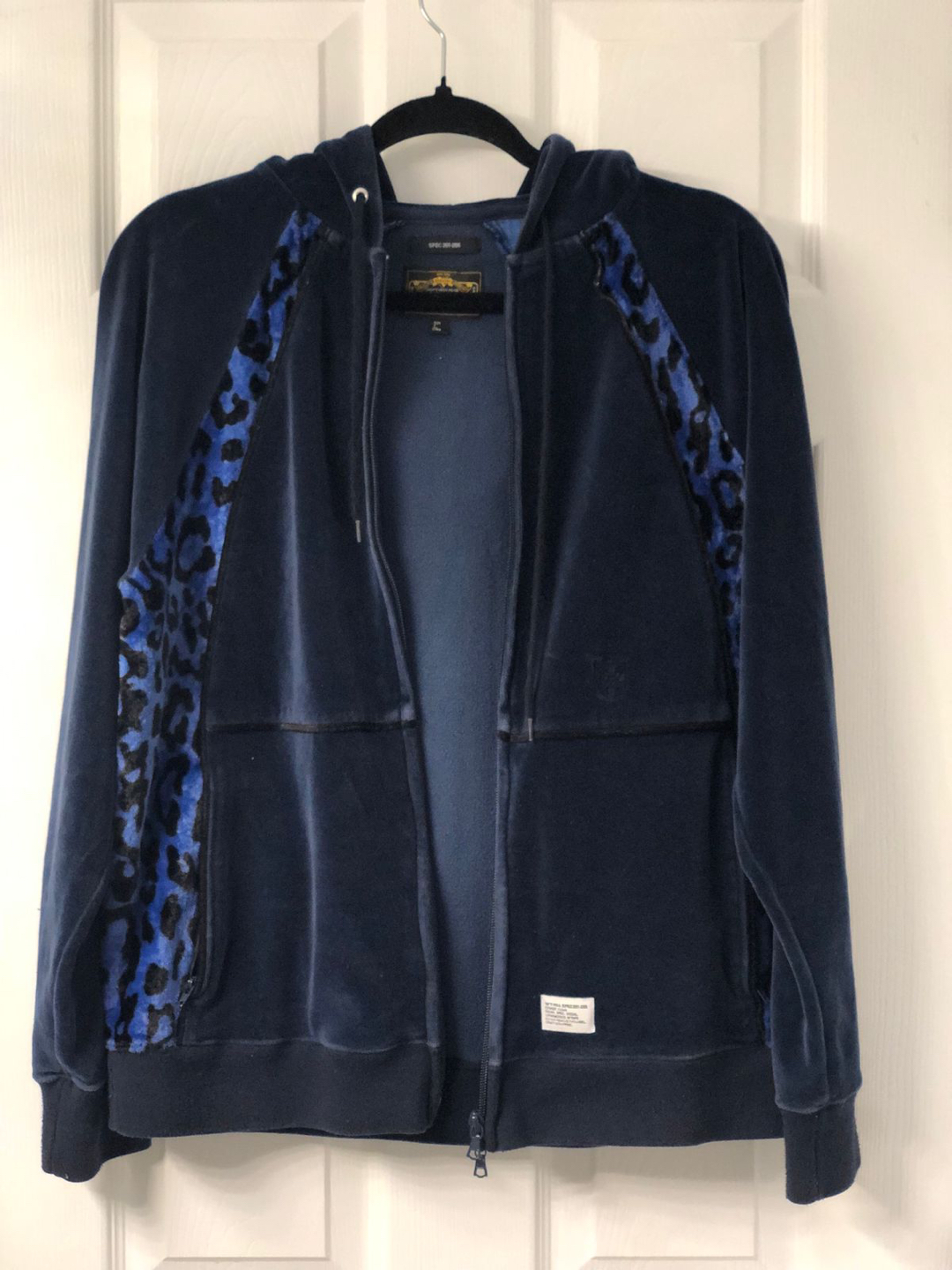 WTAPS, Hoody, animal print, velvet,  Large,1 piece of a 2 set. - photo 2