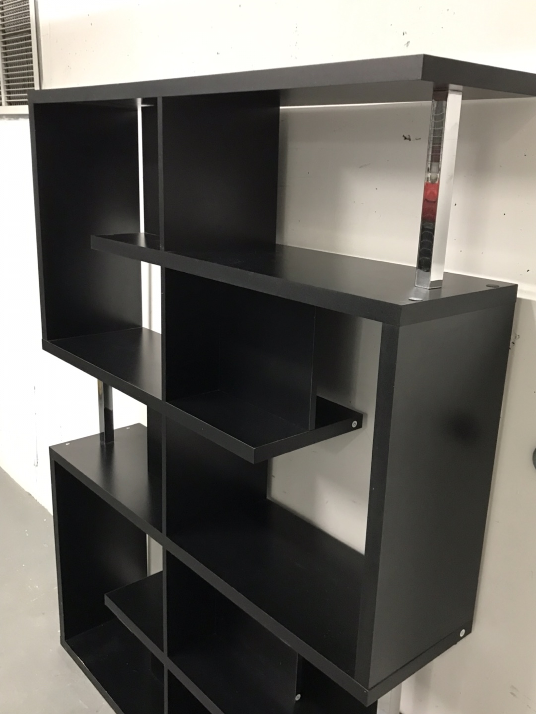 Like New Brand Name 5-Tier Stylish Display / Modern Bookcase - photo 4