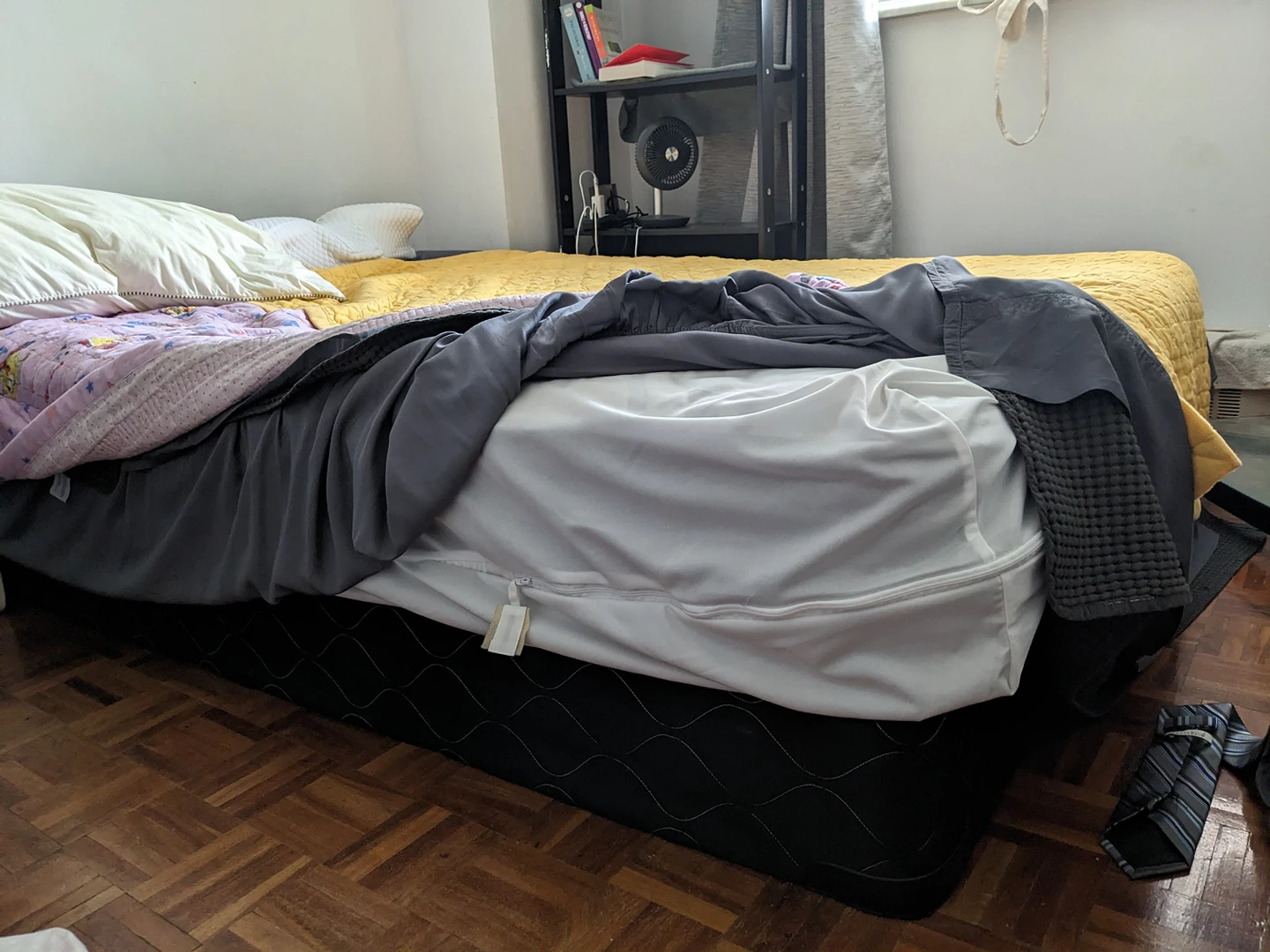 double bed platform with mattress