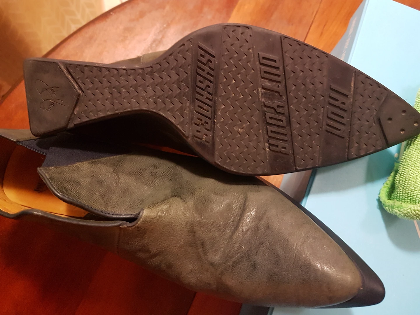 Fluevog Ishshoes quiver slip on wedge image indicator(3)