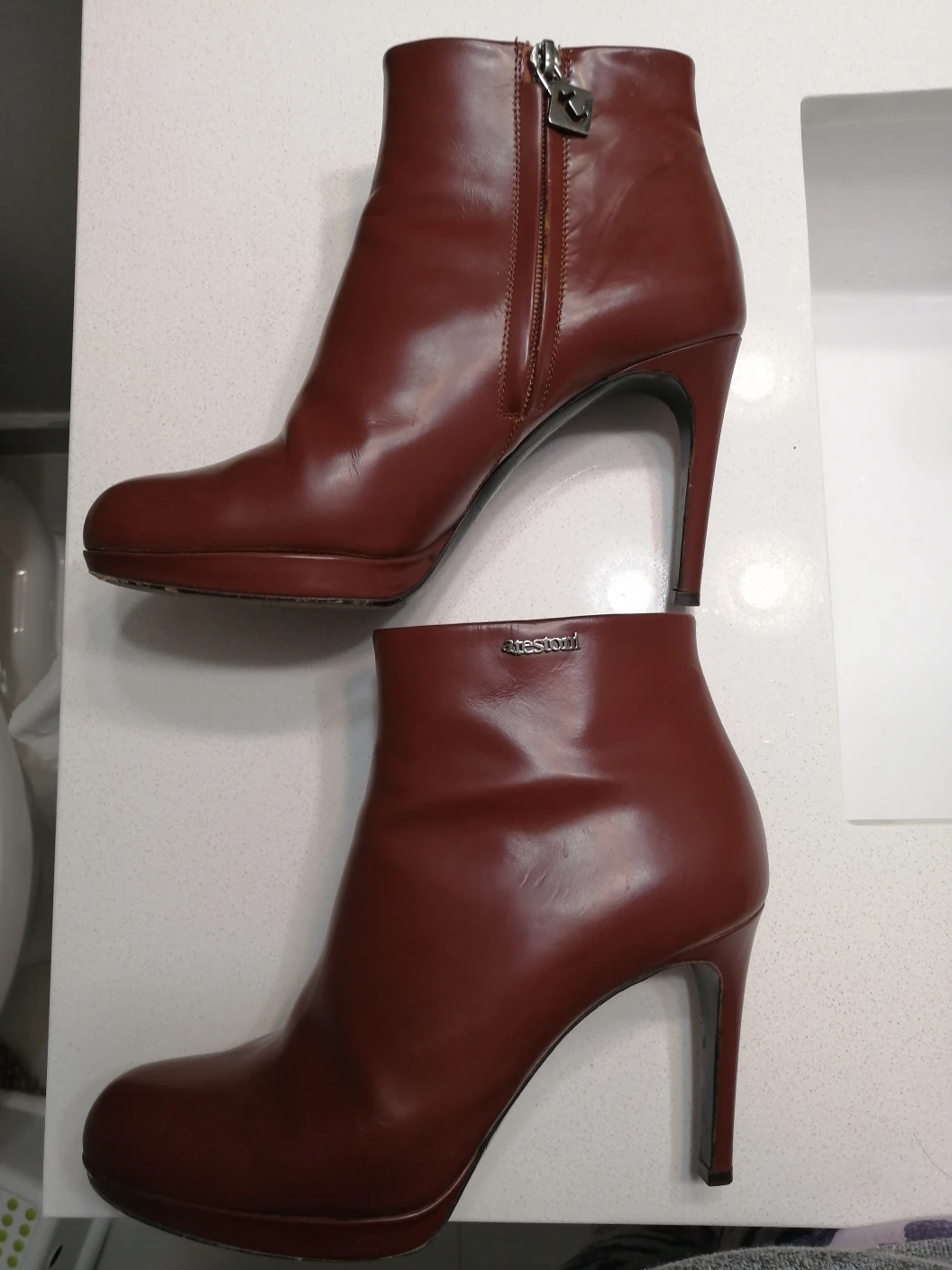 Authentic Italian A Testoni ankle boots