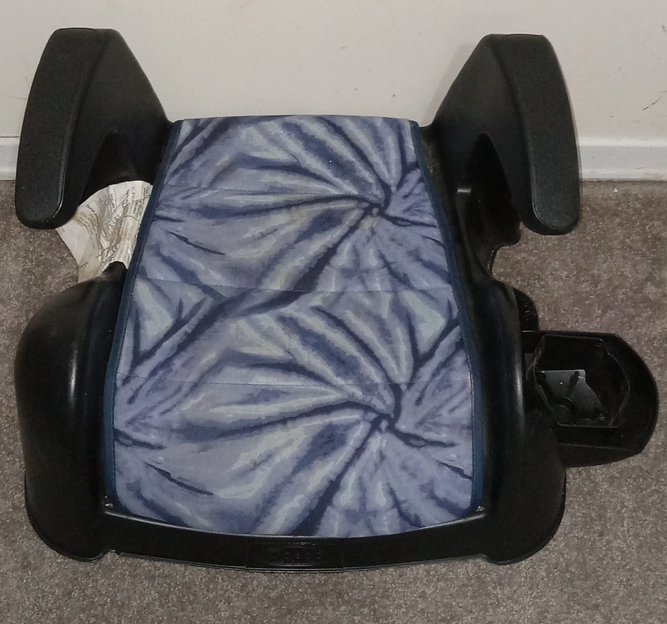 Childrens Car Booster Seat with bottle holder thumbnail
