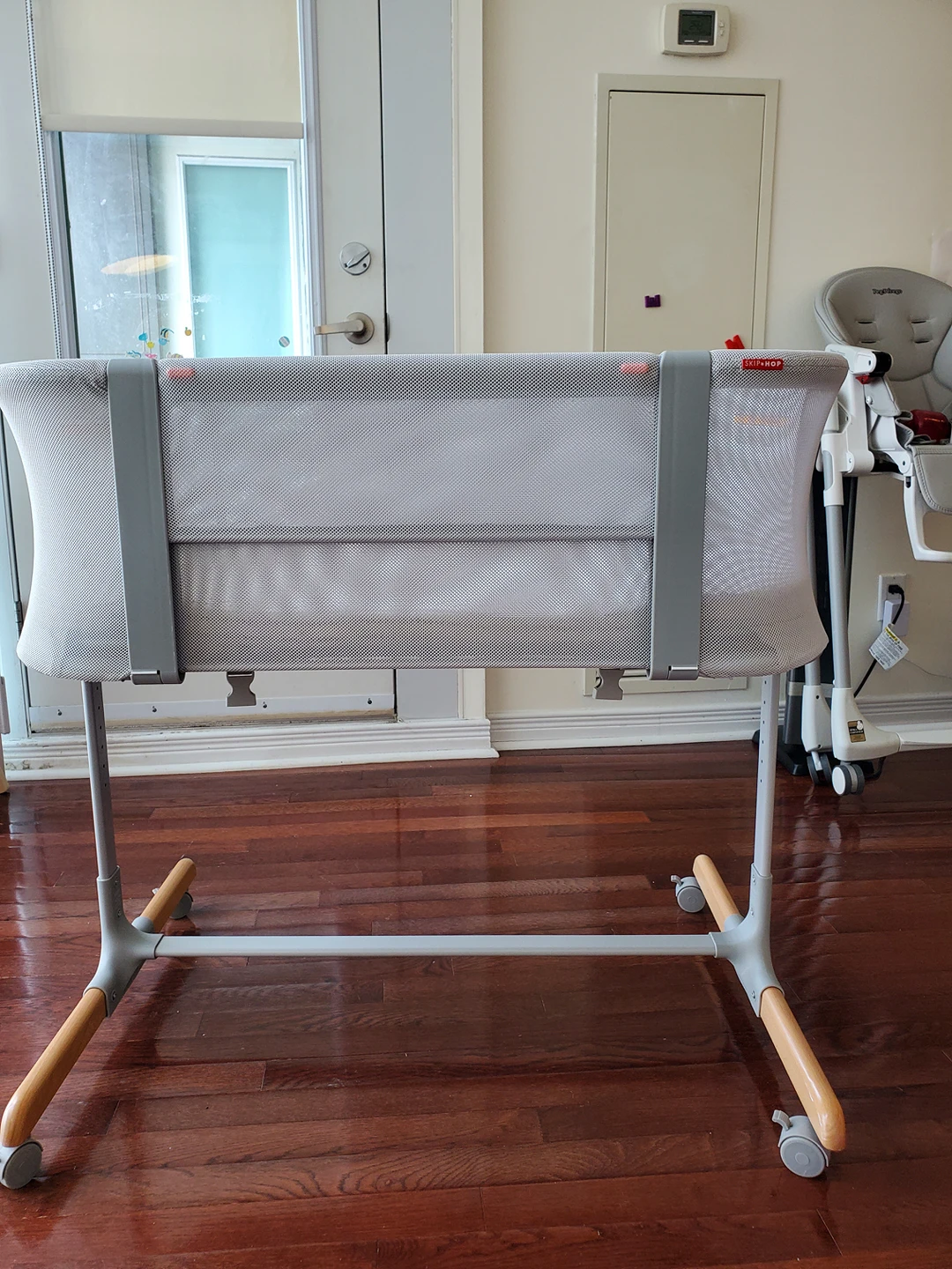 COZY-UP 2-IN-1 BEDSIDE SLEEPER & BASSINET - photo 3