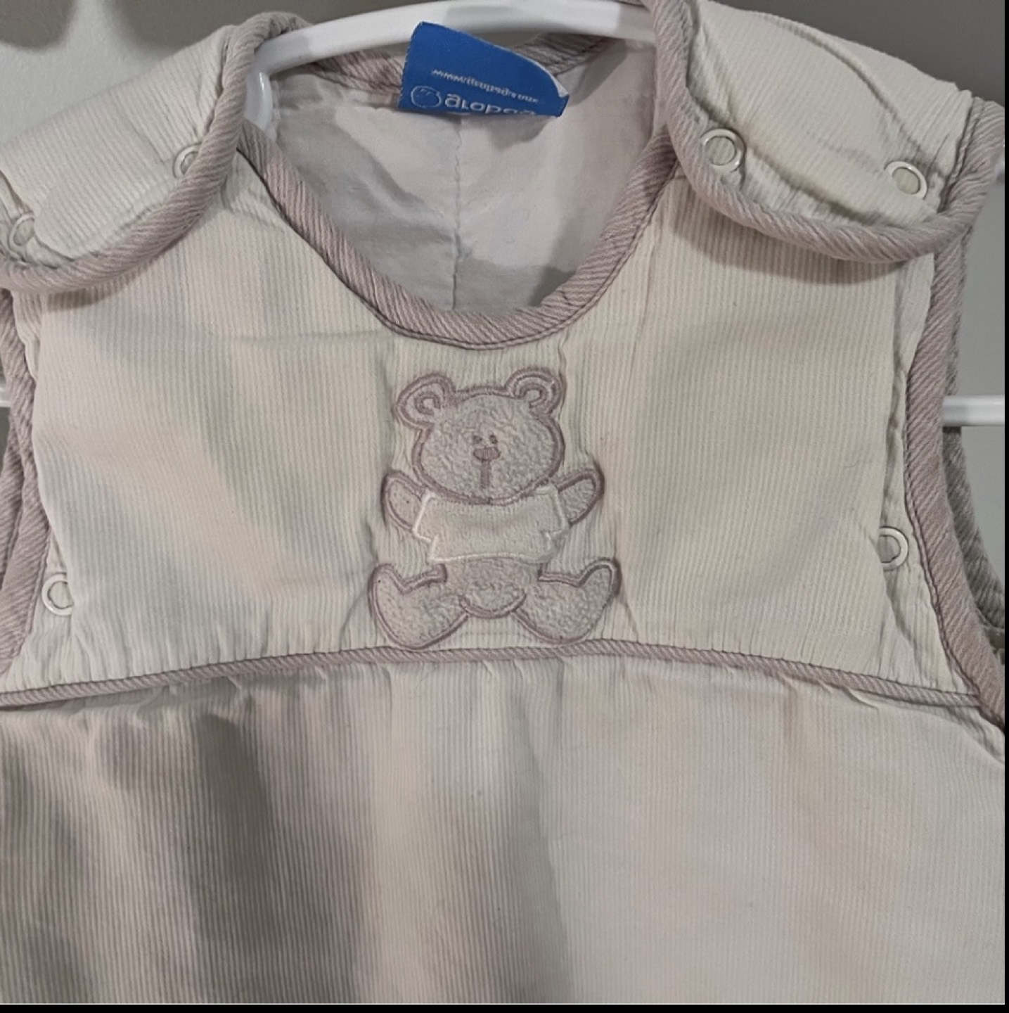 Grobag ~ 0-6 months ~ 2.5 TOG ~ Cream thumbnail