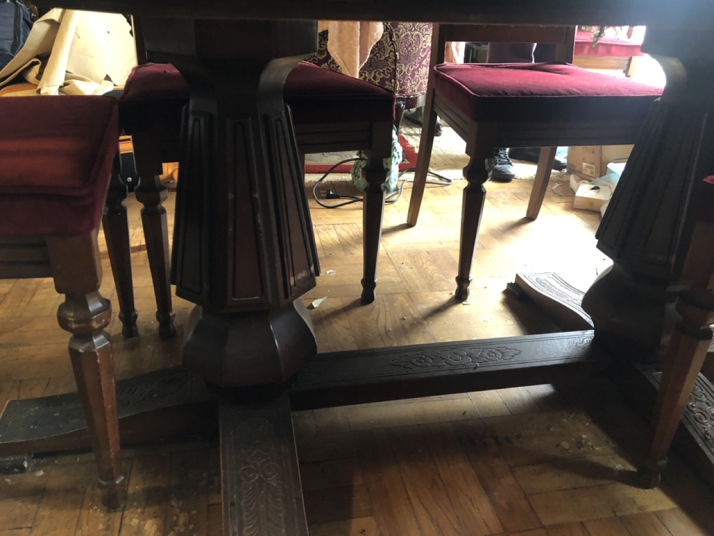 Buffett and table set - photo 2