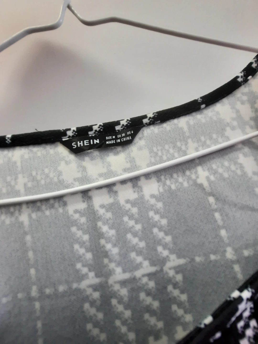 Square Neck Fitted Plaid Top 💸 image indicator(5)