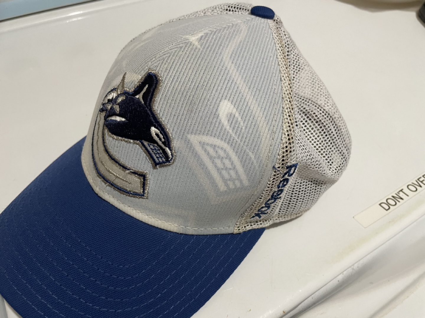 Vancouver Canucks Logo Hat 💸 image indicator(4)