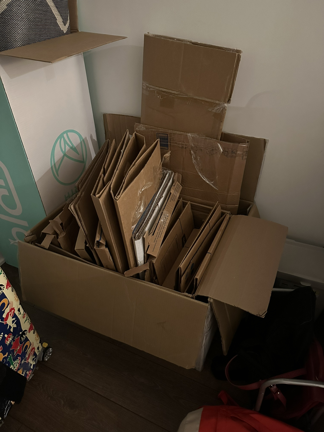 Moving boxes thumbnail