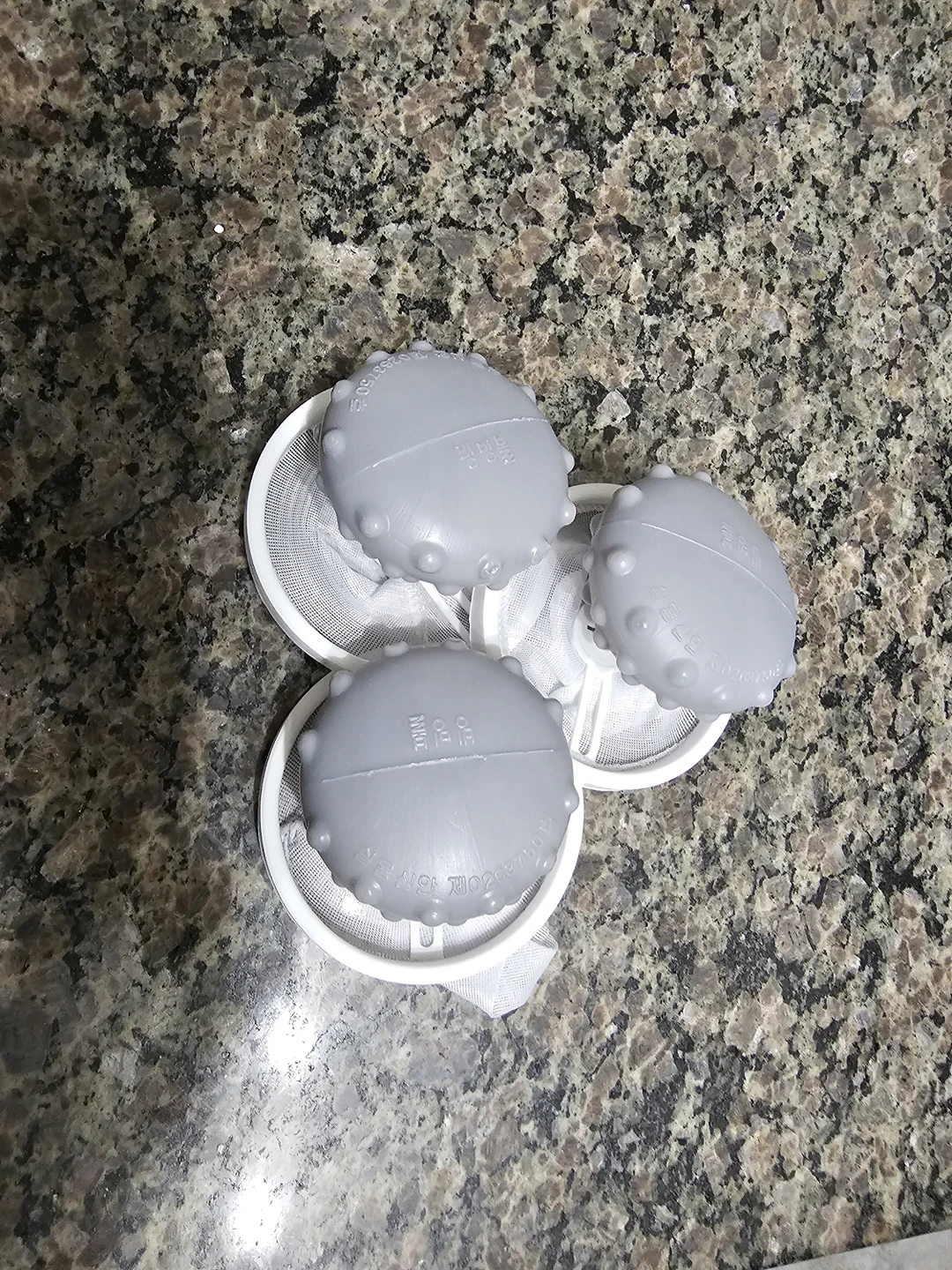 Washing machine dust strainer thumbnail