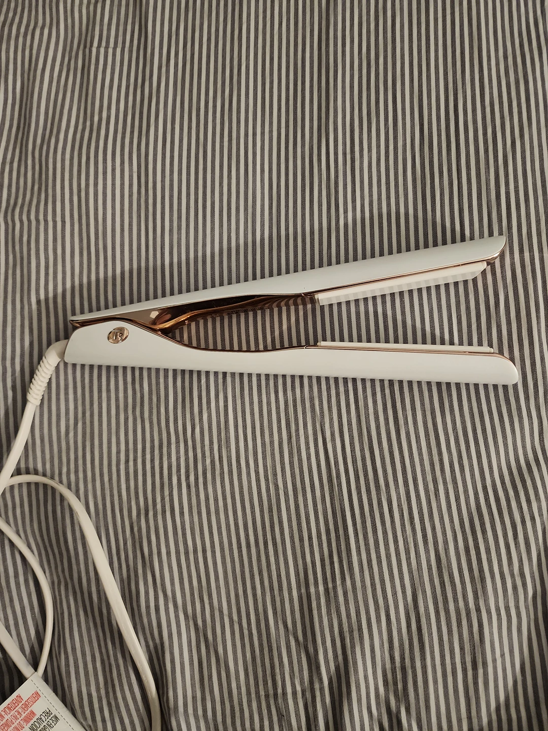T3 Smart hair straightener