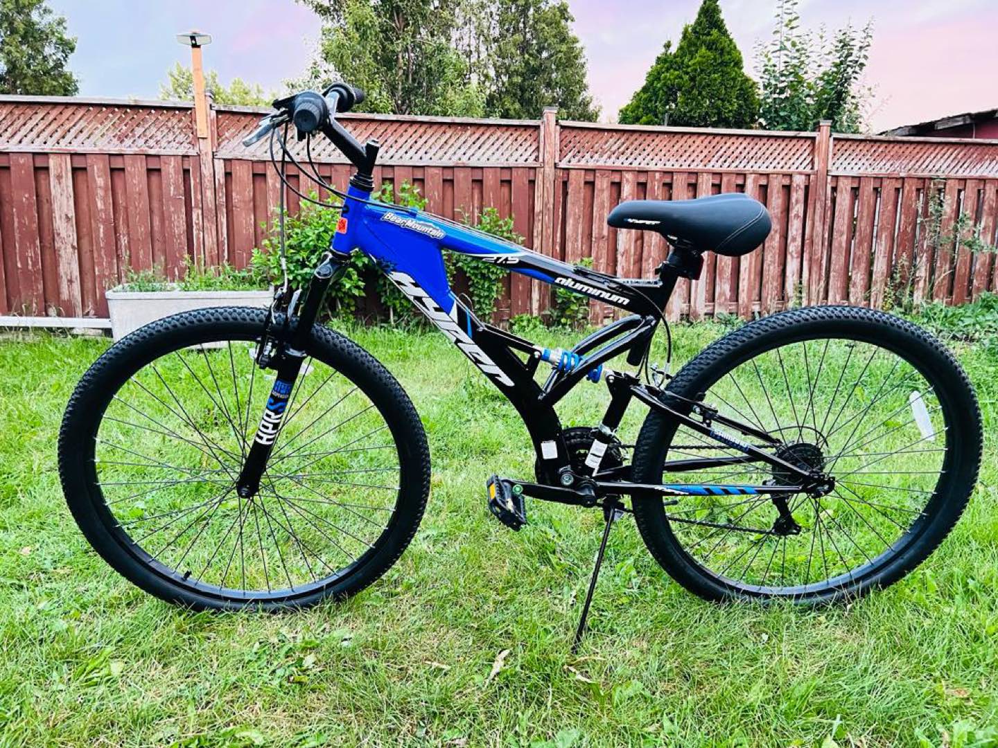 Brand New Assembled 27.5" Hyper Bear Mountain Bike, Aluminum