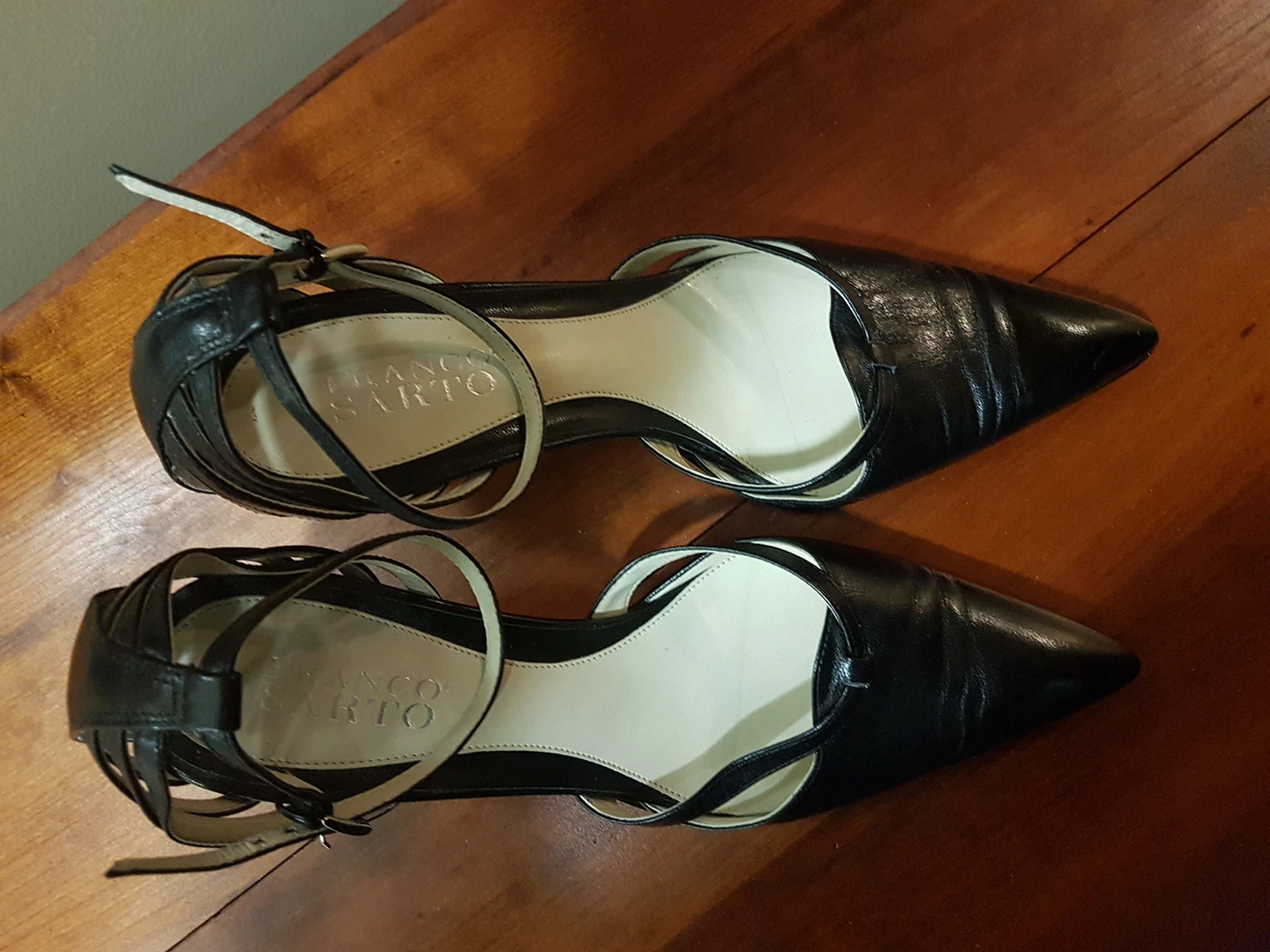 Franco Sarto 3 inch black heels size 9 image indicator(4)