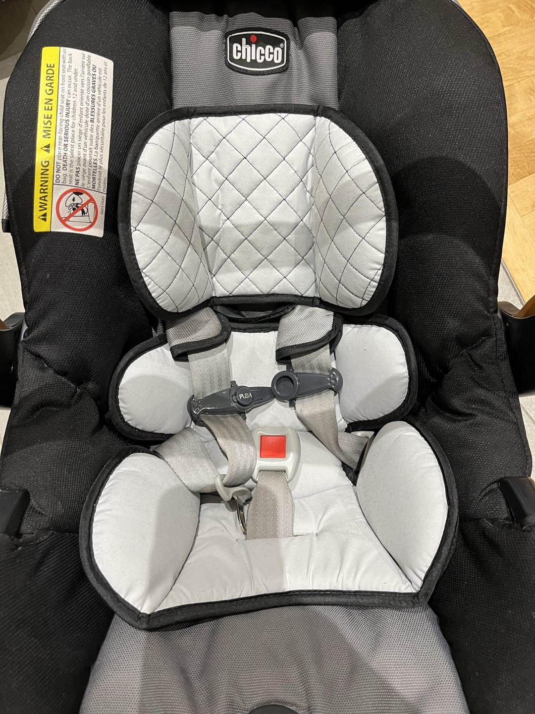 CHICCO KEYFIT30 CAR SEAT - VALID UNTIL MAY 2026 - photo 4