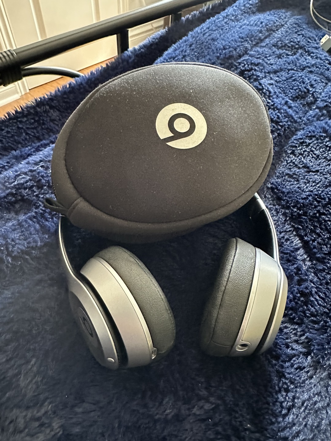 Beats Solo Headphones thumbnail