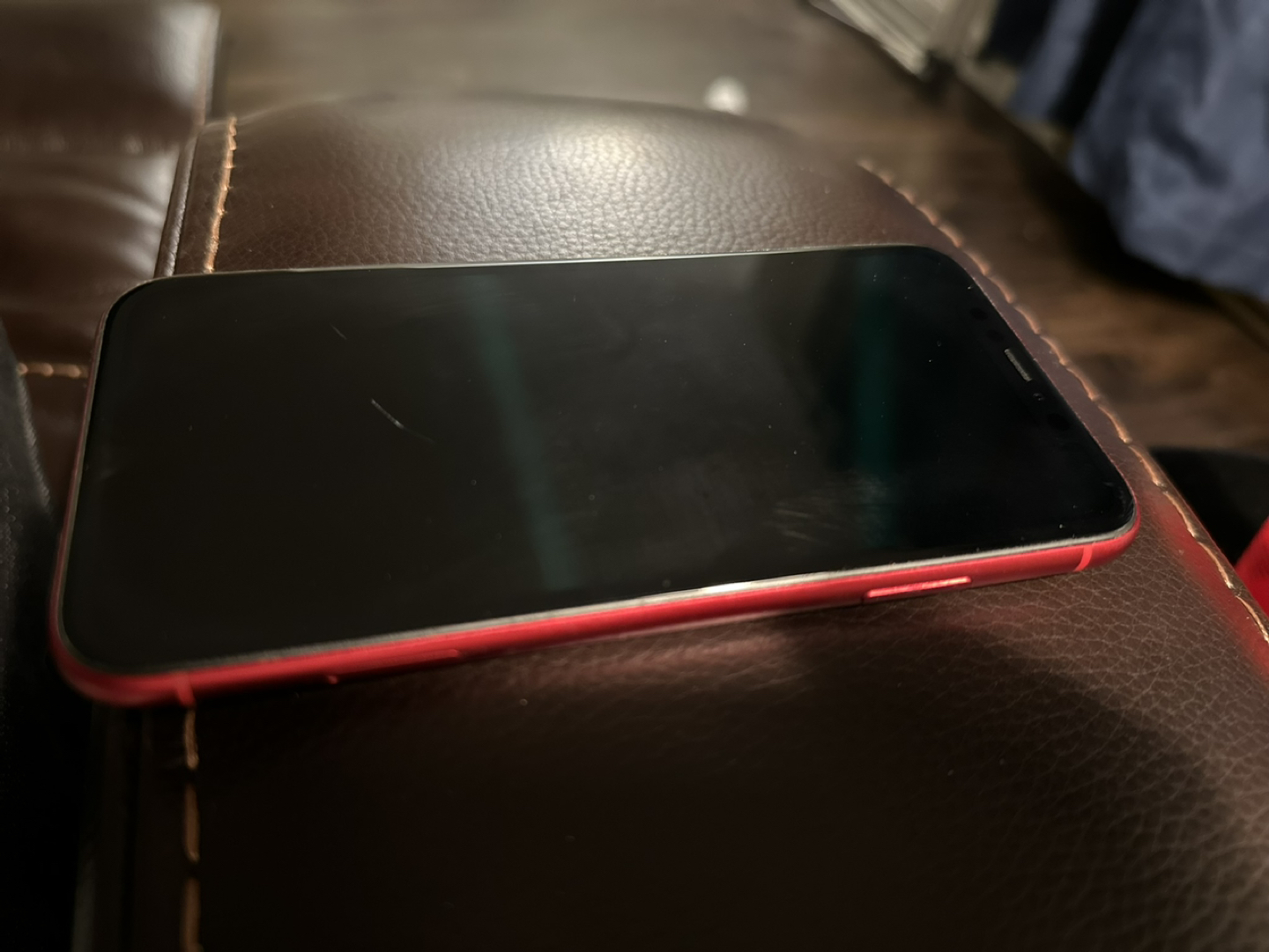 iPhone 11 - Red  128gb