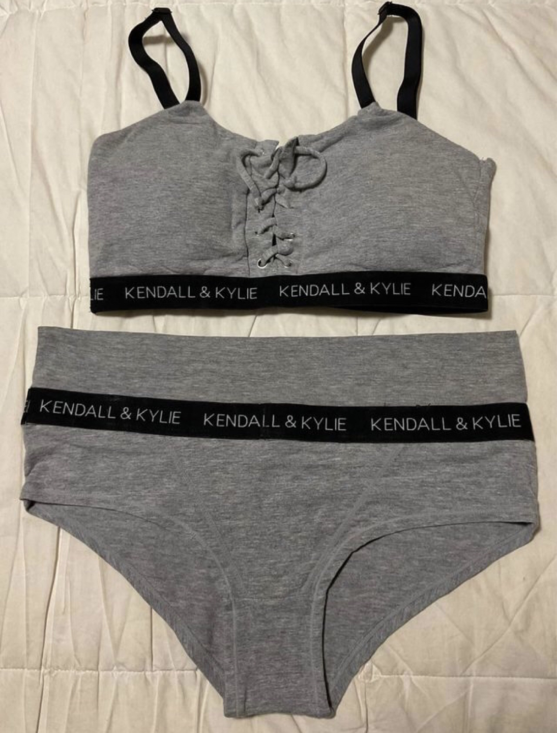 Kendall & Kylie Sets (Grey/White) image indicator(6)