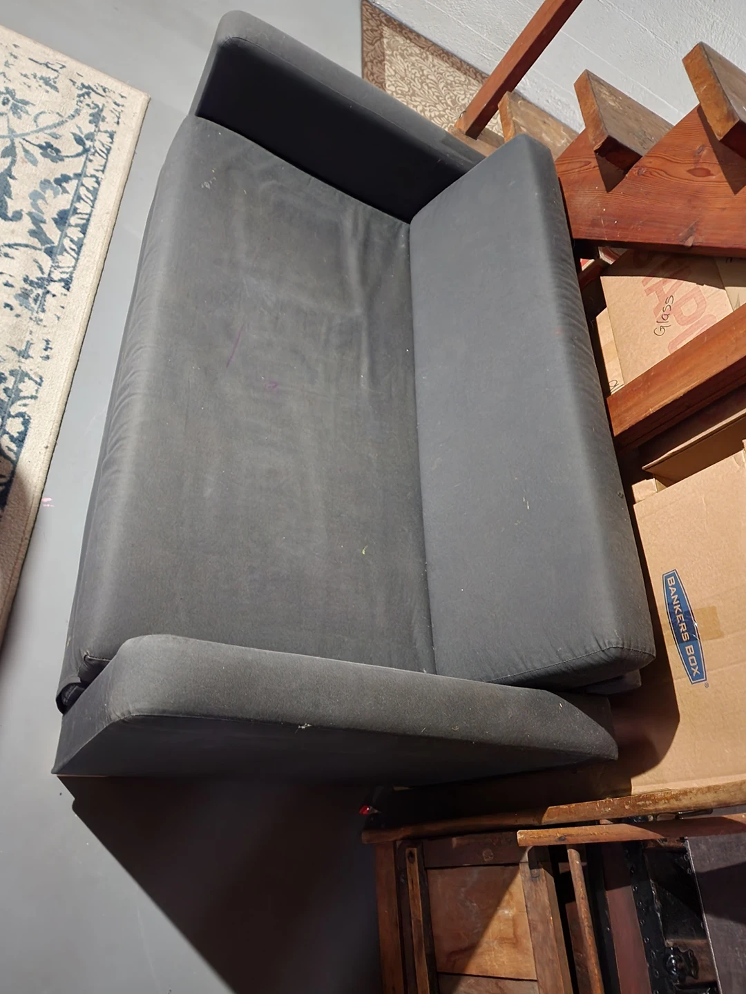 apartment  size pull out couch - photo 4