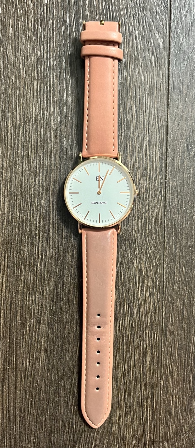 Elon Novak Rose Gold Watch image indicator(2)