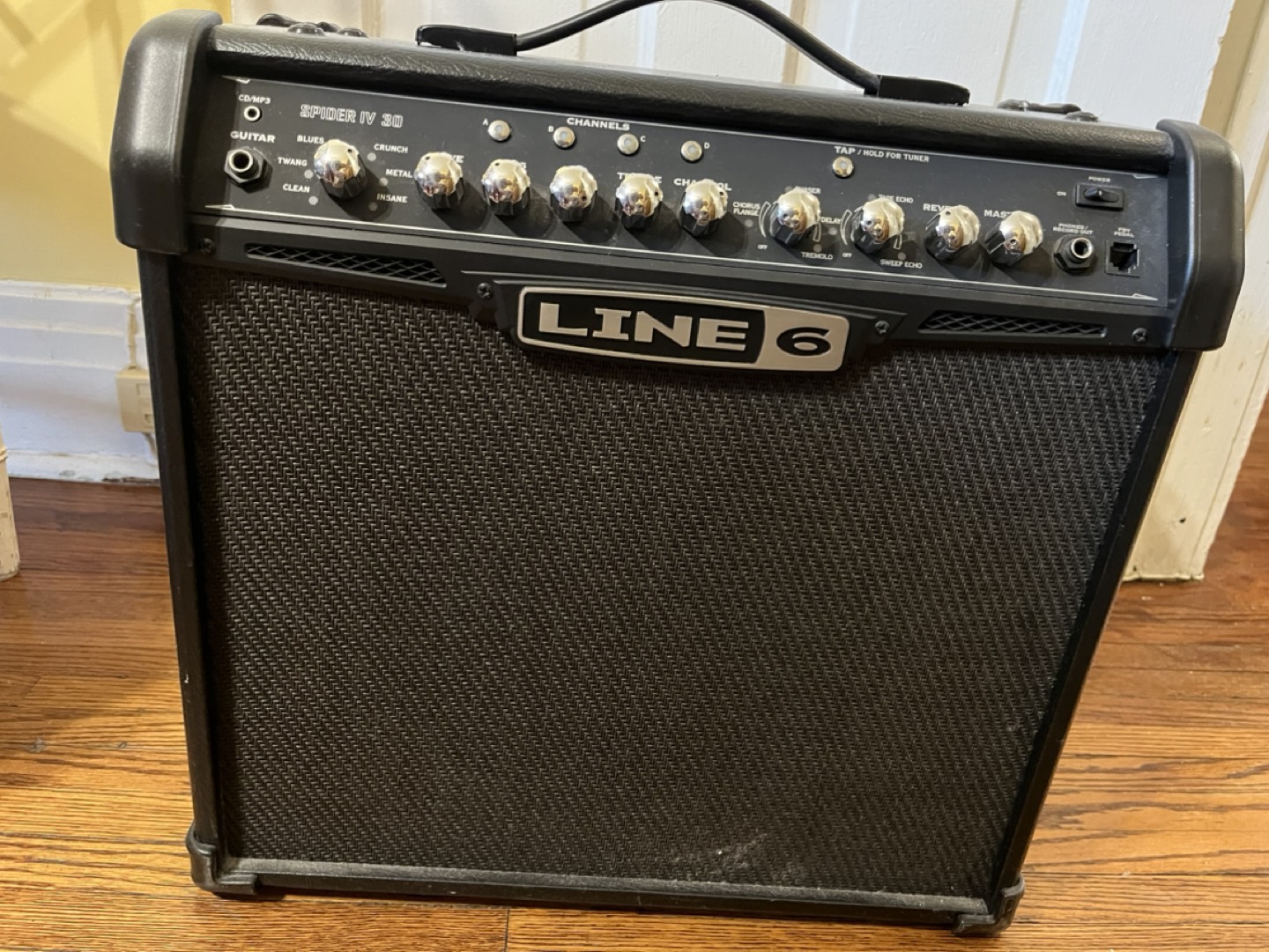 Guitar amp
