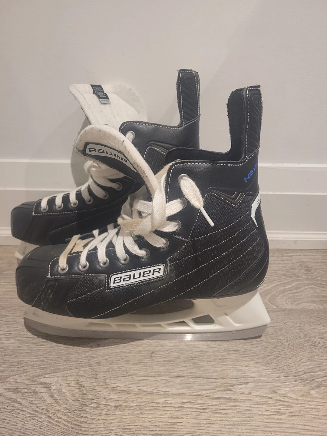 Men's hockey skates. Size 10.5