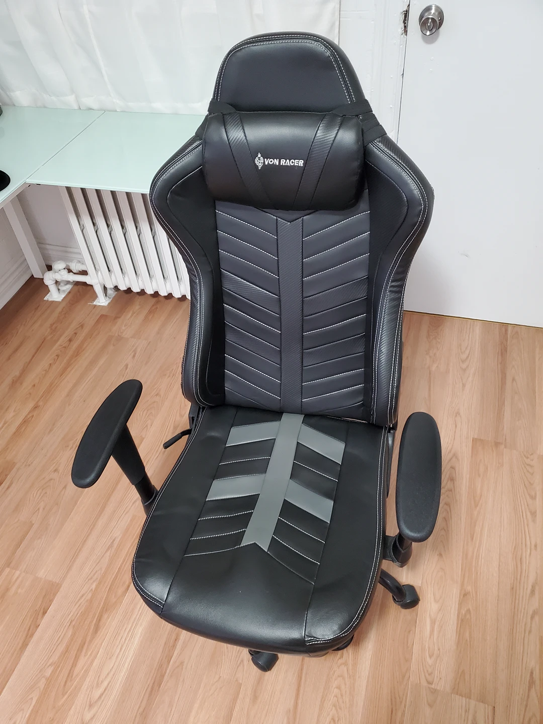 Gaming chair - can deliver! thumbnail
