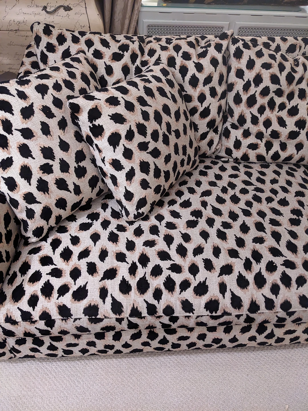 Beautiful Klaussner Down Filled Patterned Sofa - photo 2