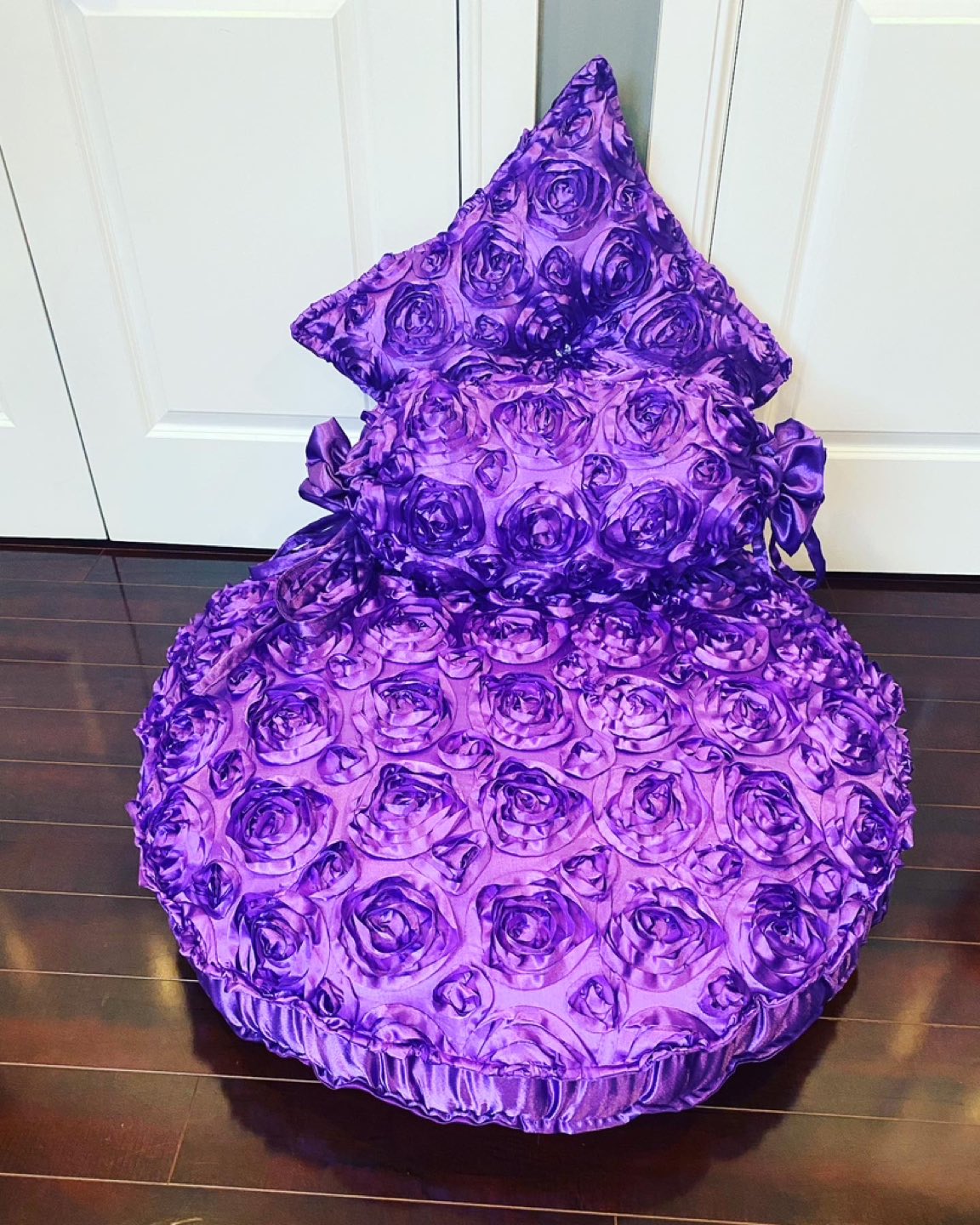 Floor cushion