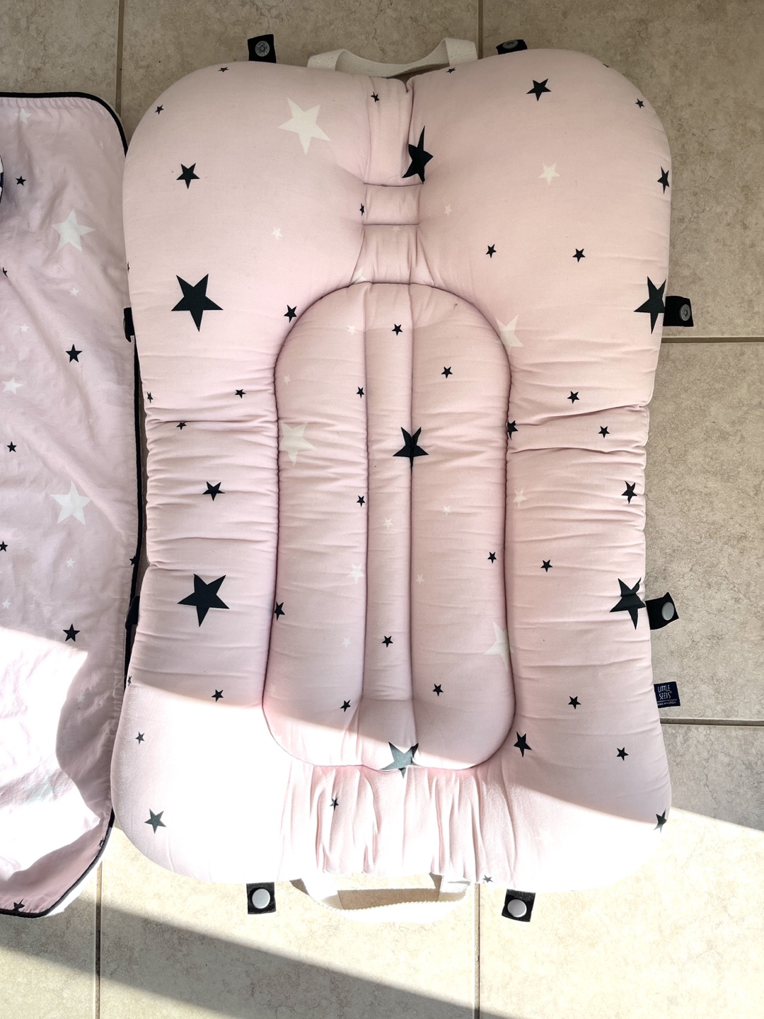 Newborn/baby lounger thumbnail