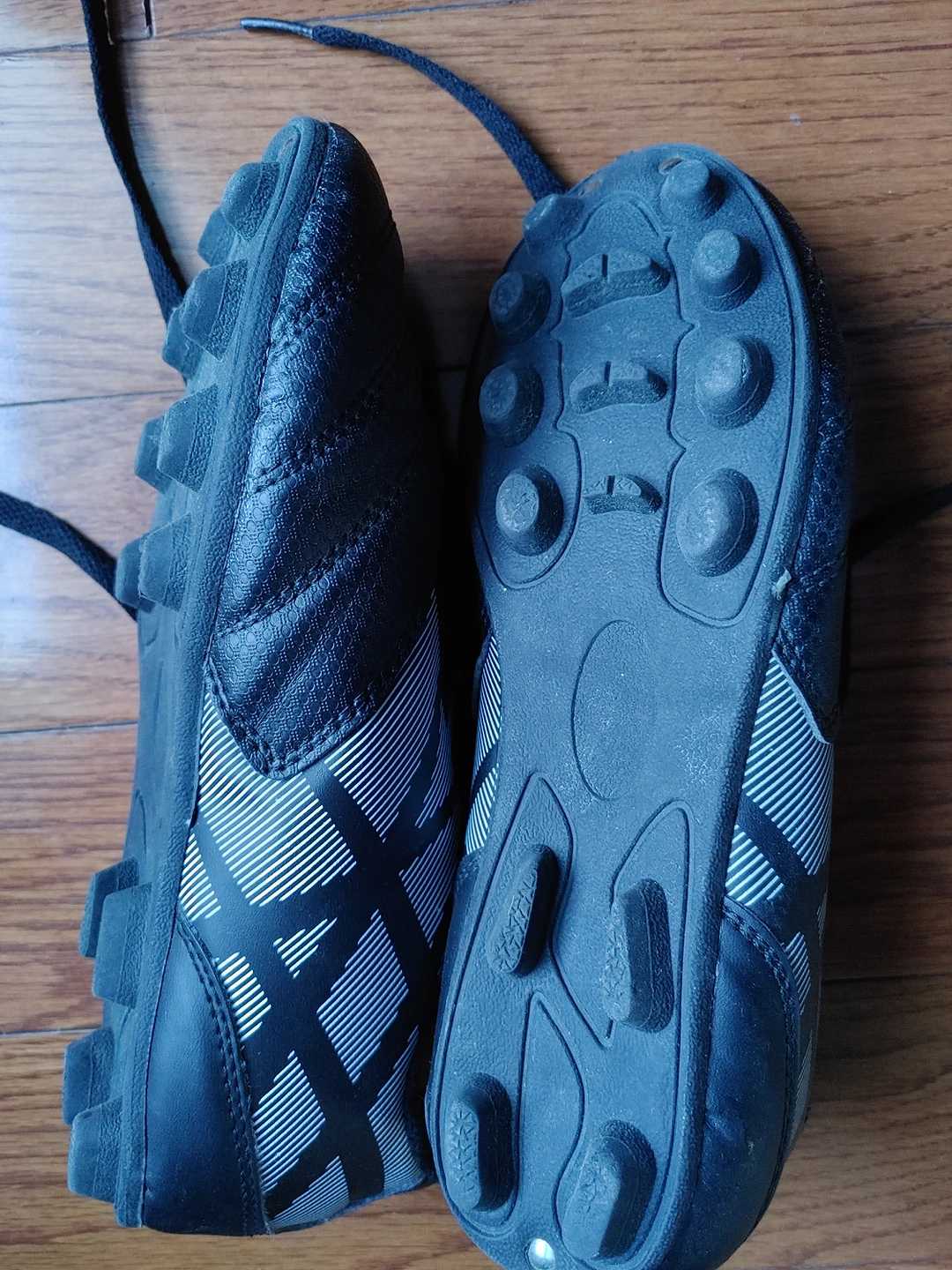 Athletic Works Boys' Soccer Cleats Shoes thumbnail