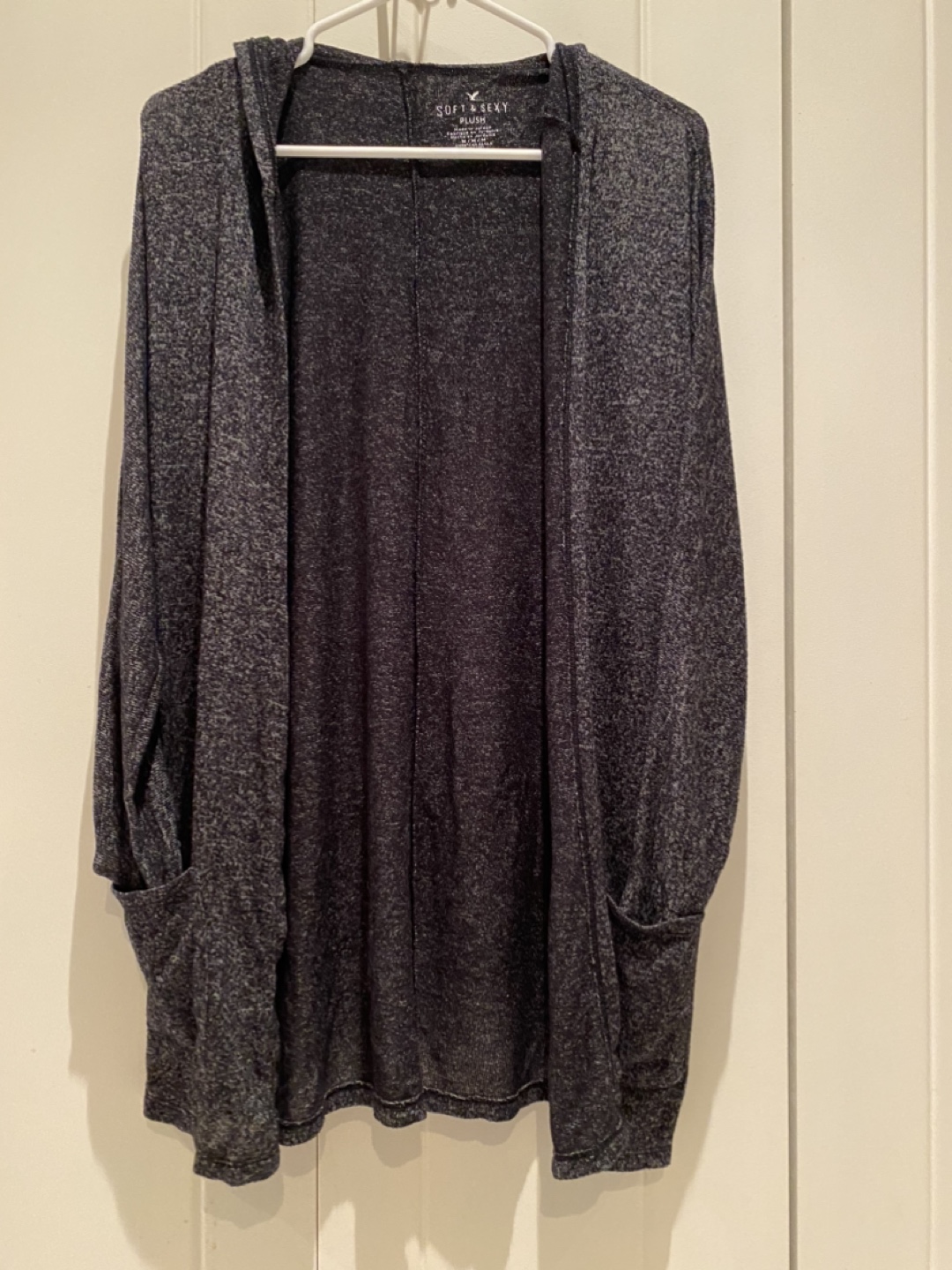 💸 American Eagle Soft & Sexy Plush cardigan thumbnail