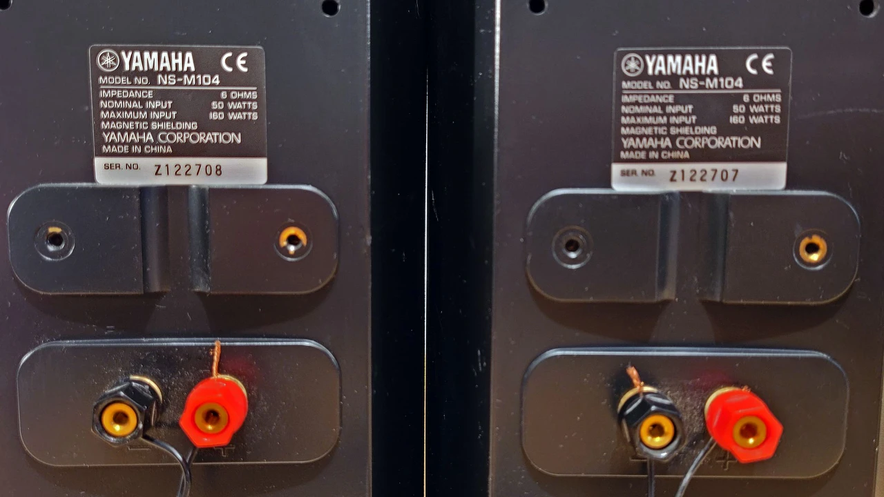 YAMAHA NS - P320 5.1 FULL HOME THEATRE SURROUND SOUND SET image indicator(6)