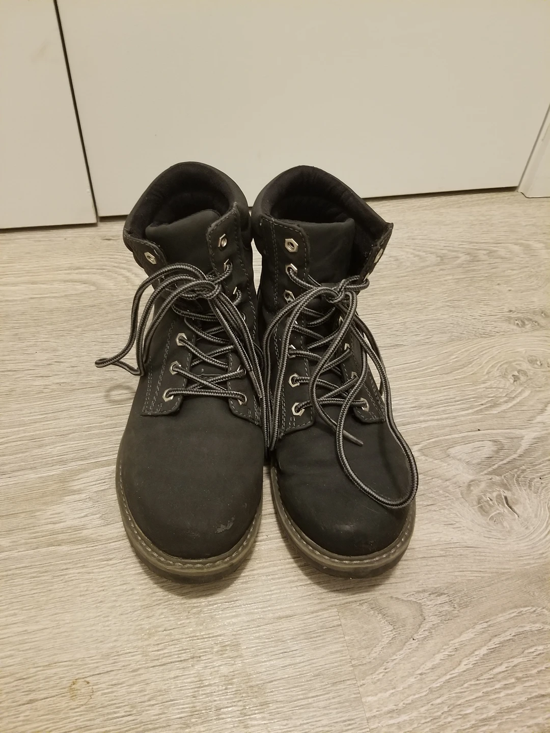 FREE Women's Boots: Size [6] - photo 3
