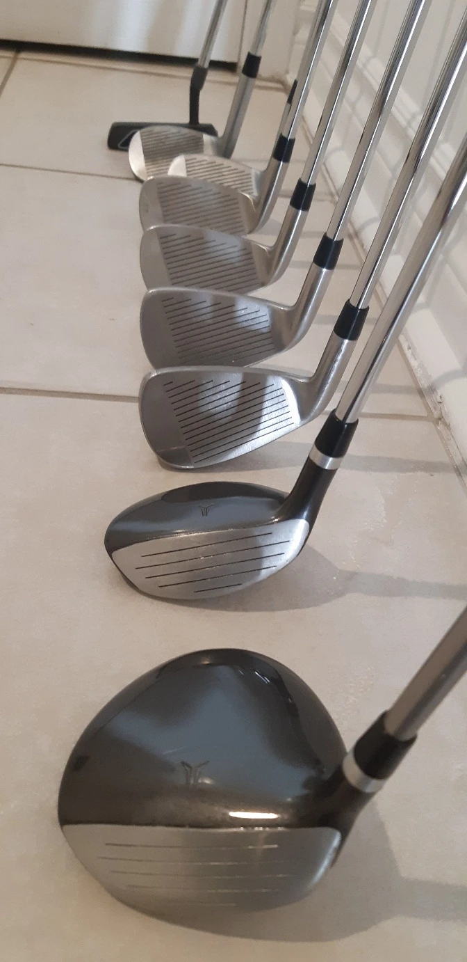 USED WILSON PROFILE Junior GOLF CLUB SET(2 AVAILABLE ) image indicator(5)