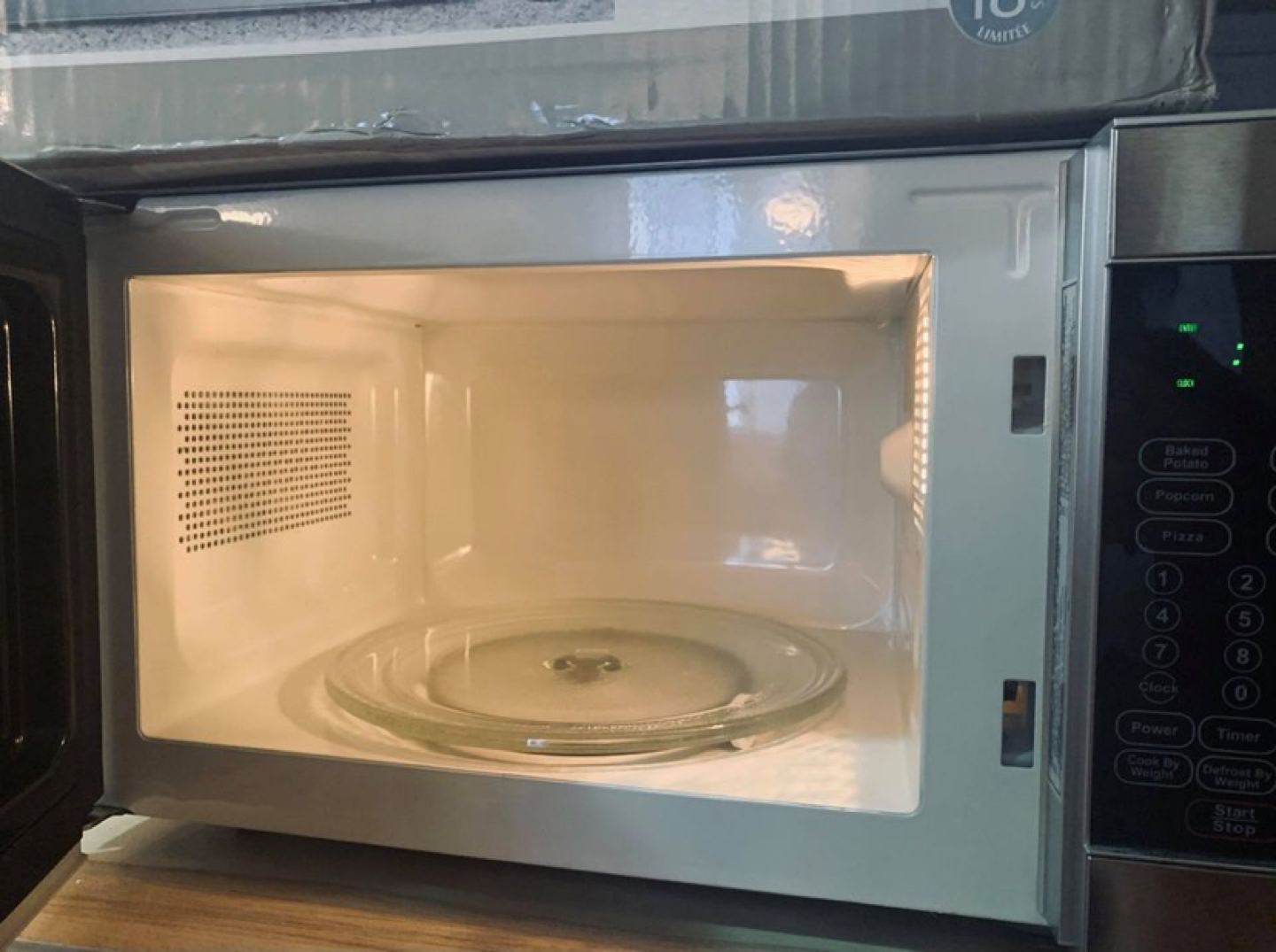 Danby Microwave 20L - photo 2