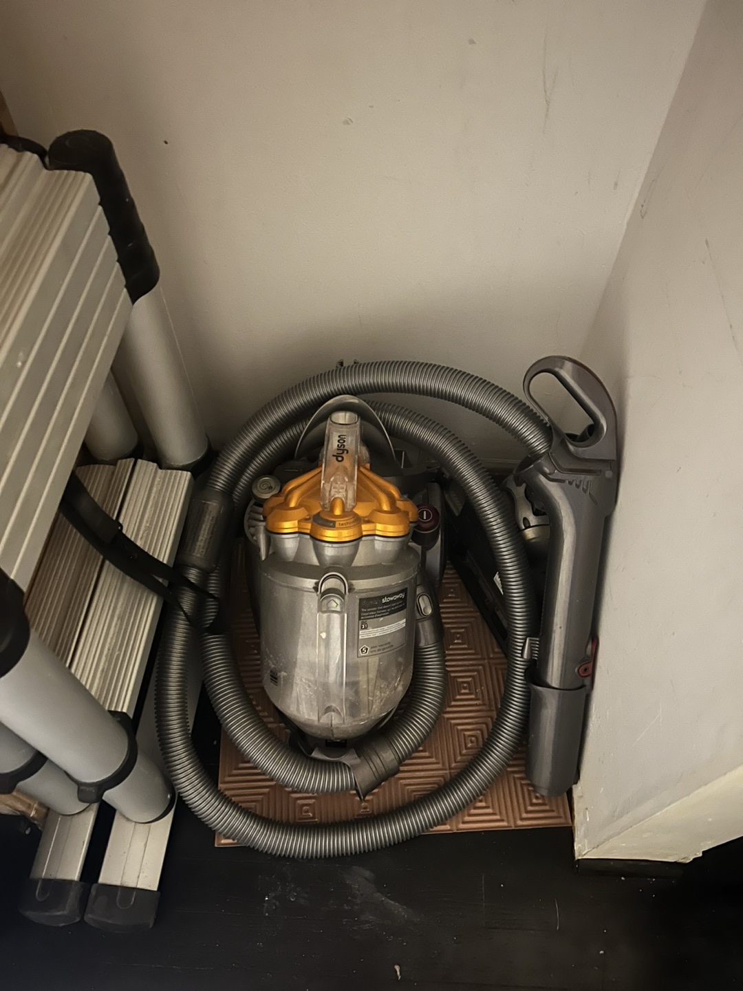 Dyson stowaway dc21 floor vacuum used working condition thumbnail