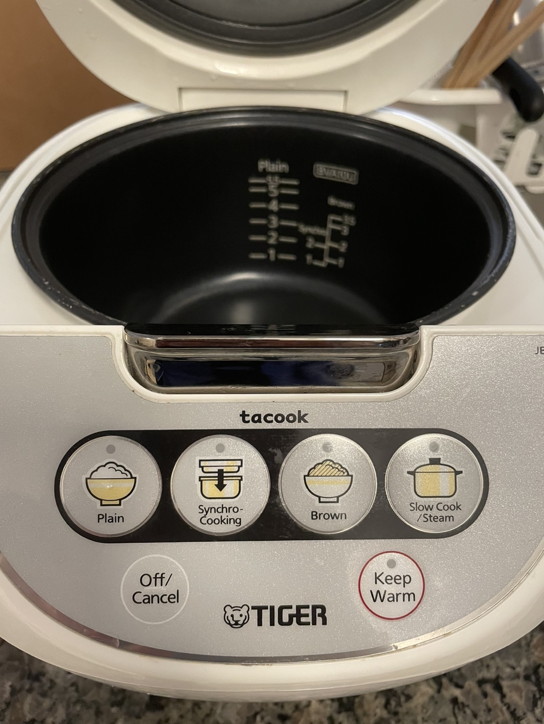 Tiger Rice Cooker (5.5 cups) - photo 3