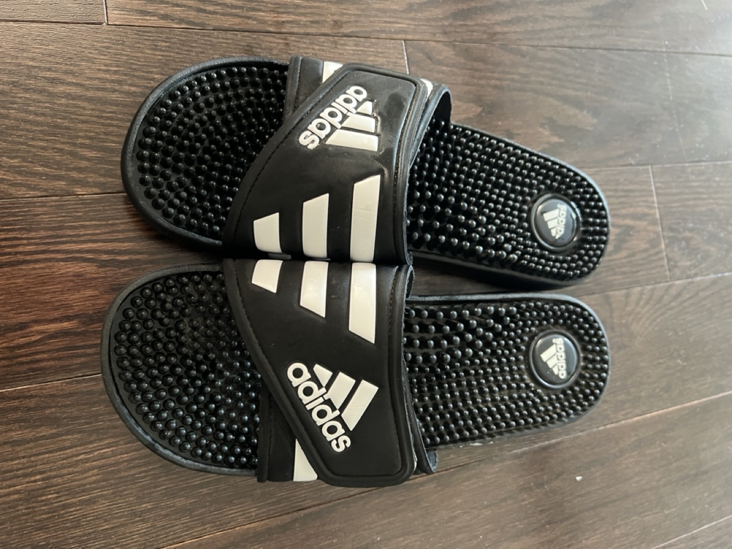 Adidas Slidders image indicator(3)